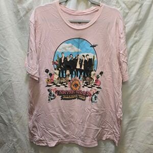 One Republic Never Ending Summer 2022 Tour light pink short sleeve graphic shirt